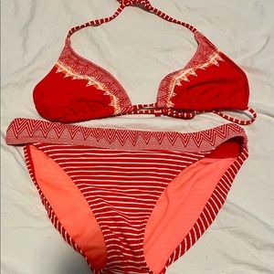 Athleta String Bikini in Coral; Cup: D, Bottoms: M